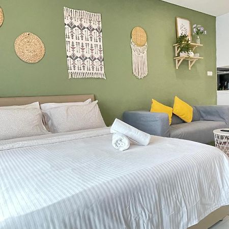 Mercu Summer Suite Klcc By Minshuku Куала Лумпур Екстериор снимка