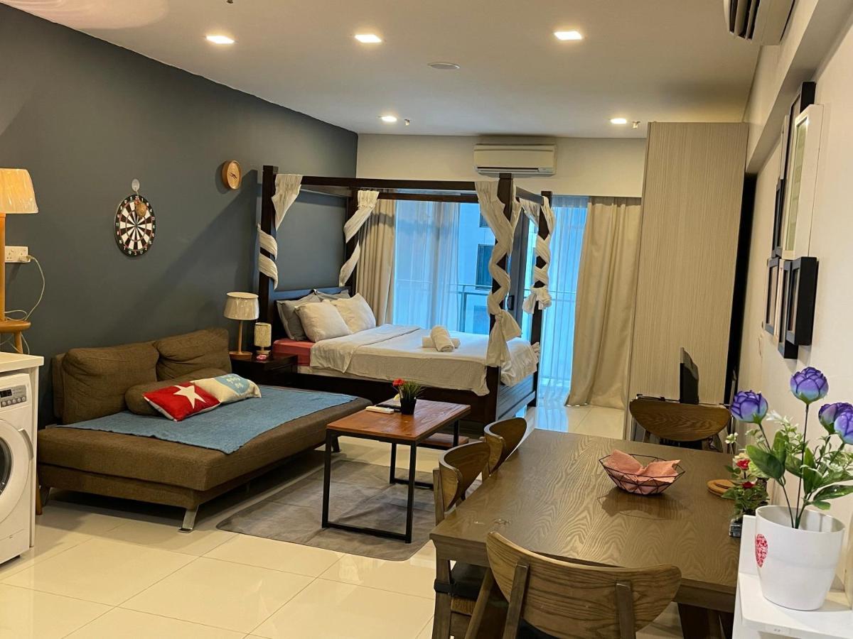 Mercu Summer Suite Klcc By Minshuku Куала Лумпур Екстериор снимка
