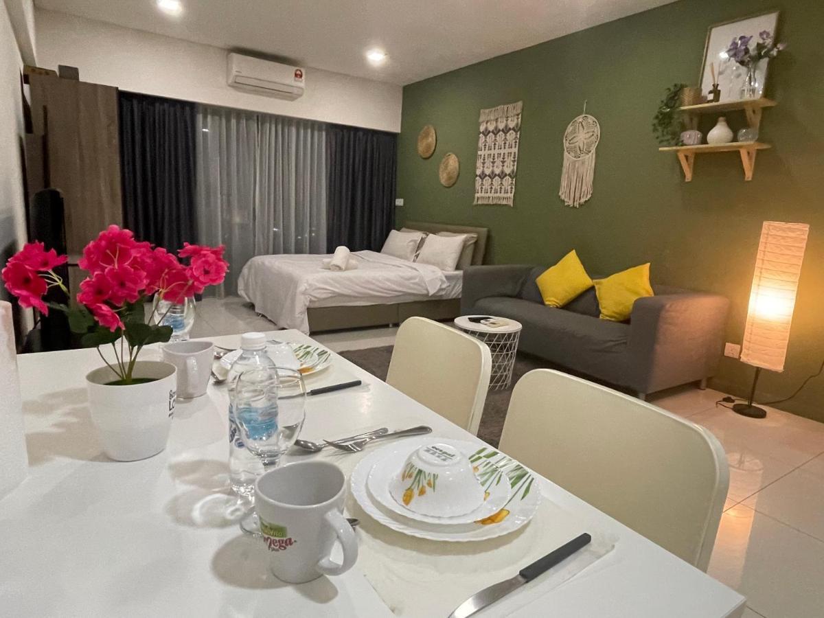 Mercu Summer Suite Klcc By Minshuku Куала Лумпур Екстериор снимка