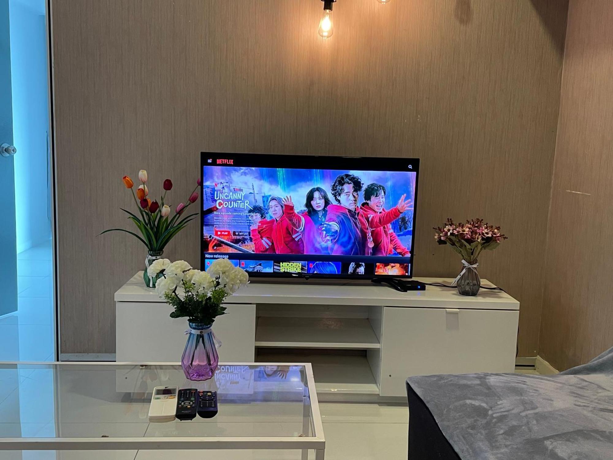 Mercu Summer Suite Klcc By Minshuku Куала Лумпур Екстериор снимка