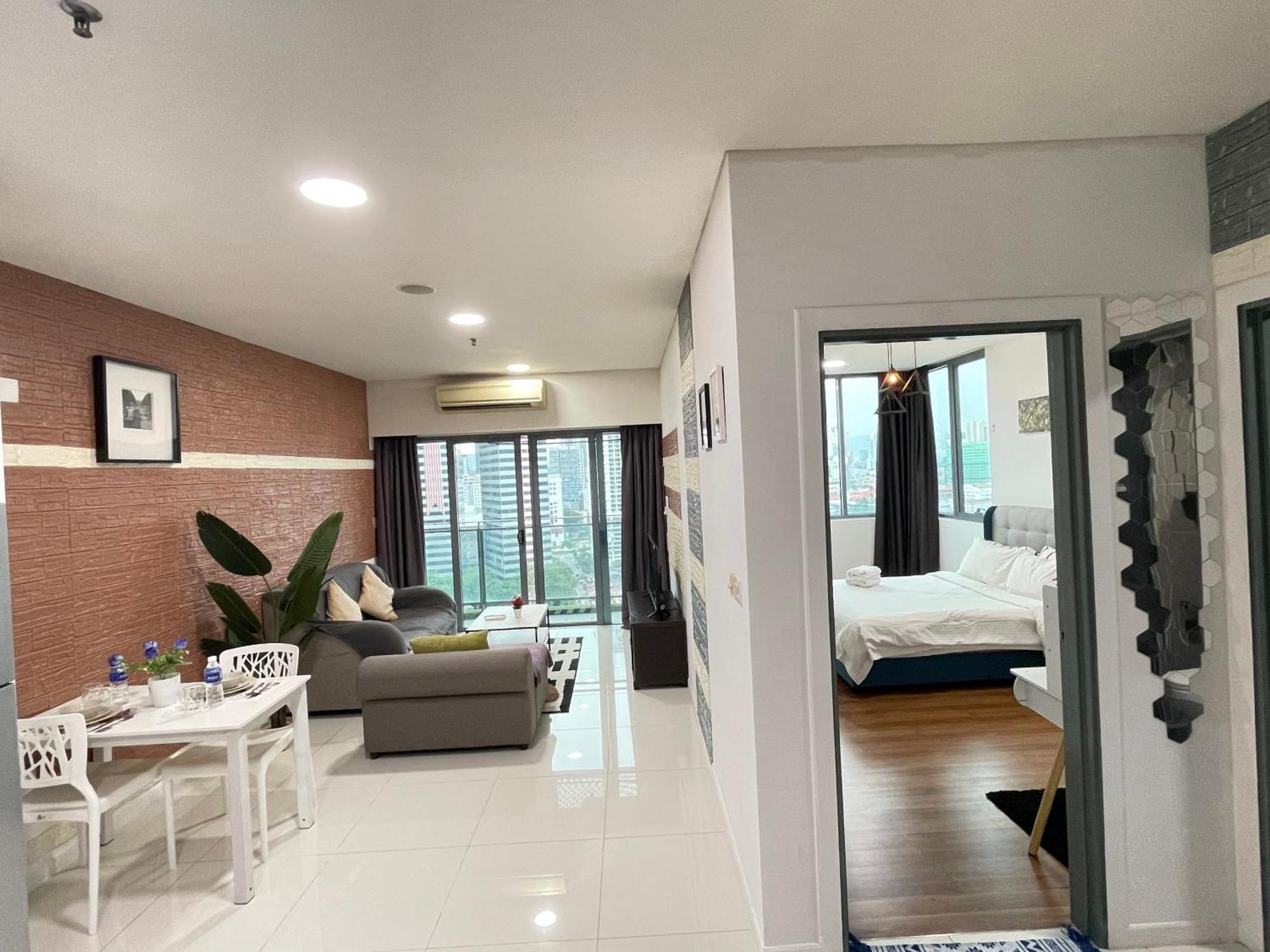 Mercu Summer Suite Klcc By Minshuku Куала Лумпур Екстериор снимка